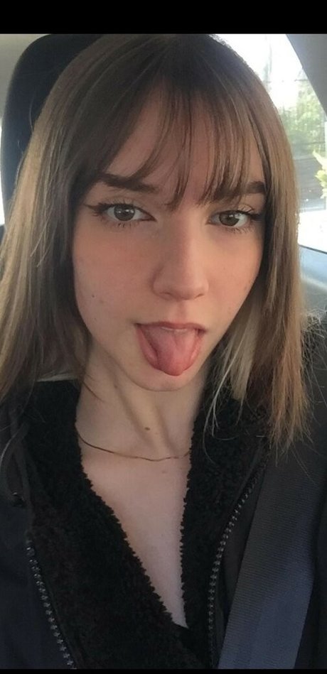 Bianco Svg modèle adulte galerie