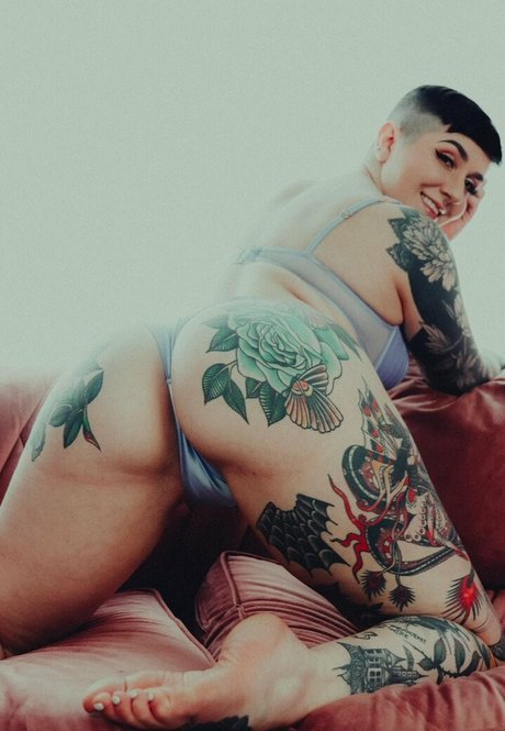 Femme Puppy actrice de grande qualité img