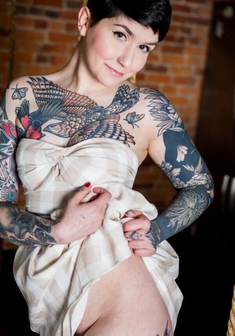 Femme Puppy actrice érotique images