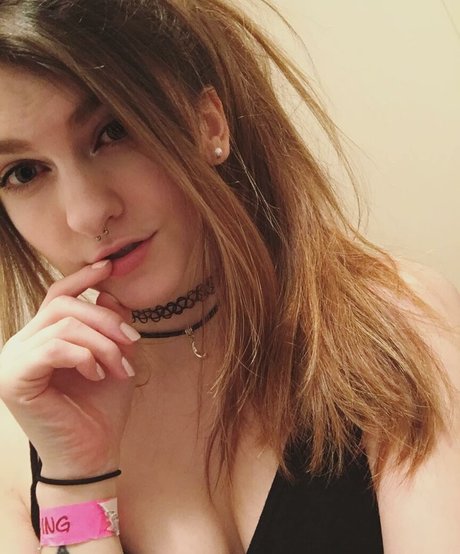 Lumenti actrice exclusive archive