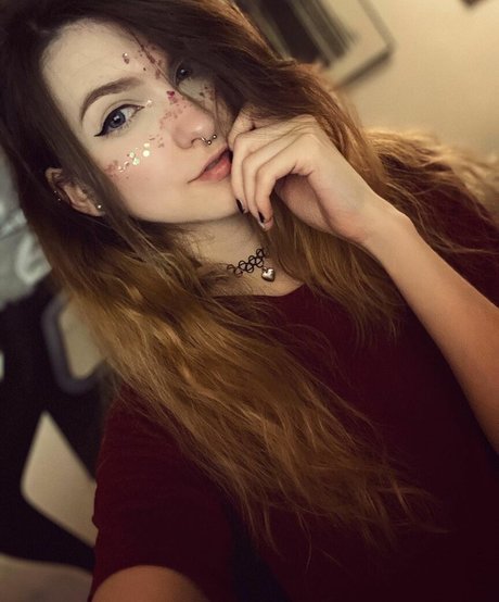 Lumenti actrice hd img