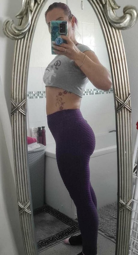 ukhotwife jolie actrice collection