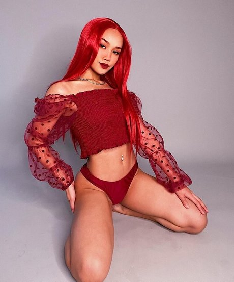 Tori Pareno meilleure star du porno des photos