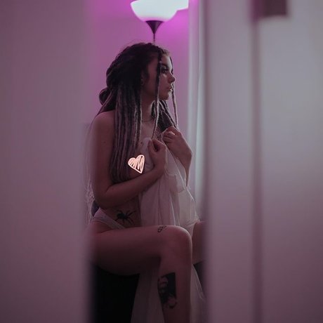 Anna Werty joli modèle photo