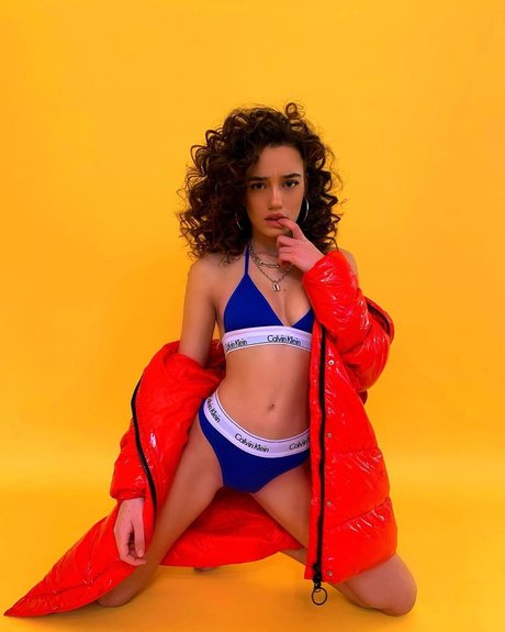 Liraz Nomdar modèle exclusif galeries