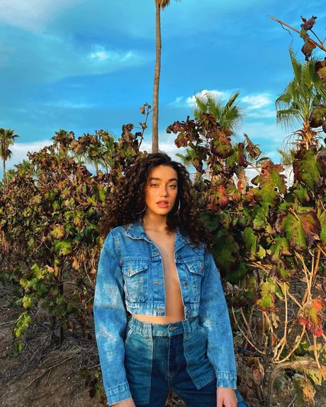 Liraz Nomdar nus de stars du porno photo