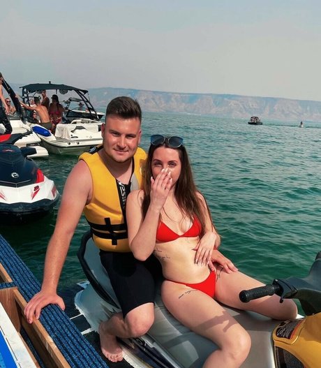 Liza Alt star érotique archive