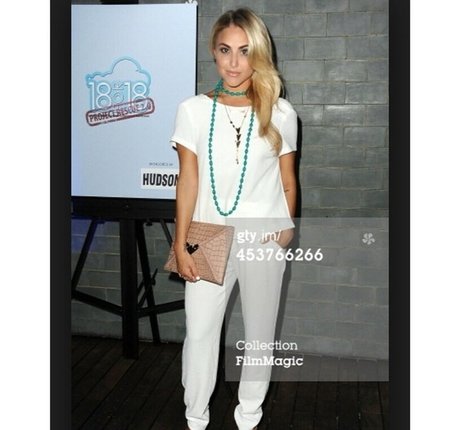 Cassie Scerbo étoile adulte img