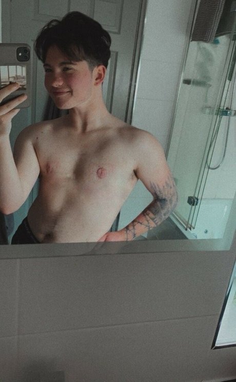 Eric Wakeham actrice nue image