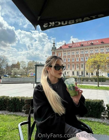 alicebrightt actrice exclusive img