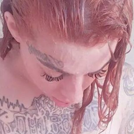 Ruiva Braba haut modèle images