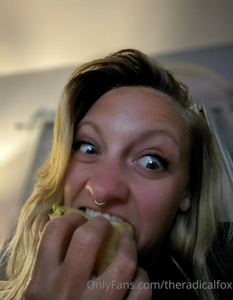 theradicalfox modèle porno images
