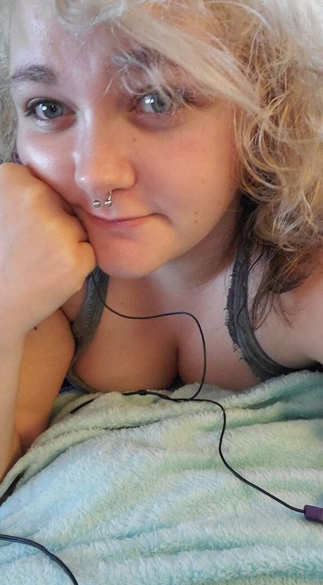 katiebugkitty122 joli modèle photos