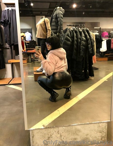 kicsilanyka étoile xxx archive