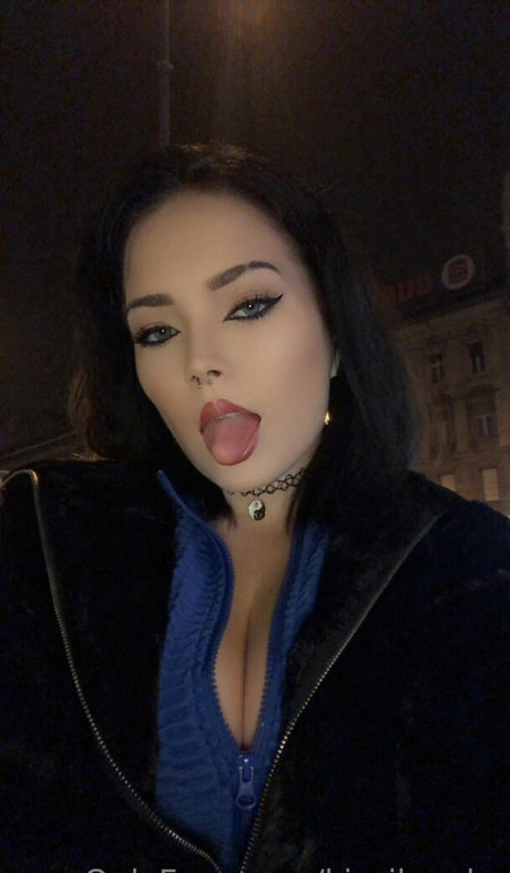 kicsilanyka nus de stars du porno image