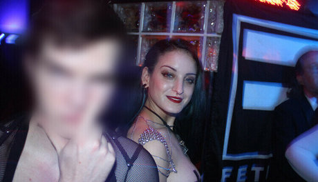 MalAfterMidnight actrice sexy image