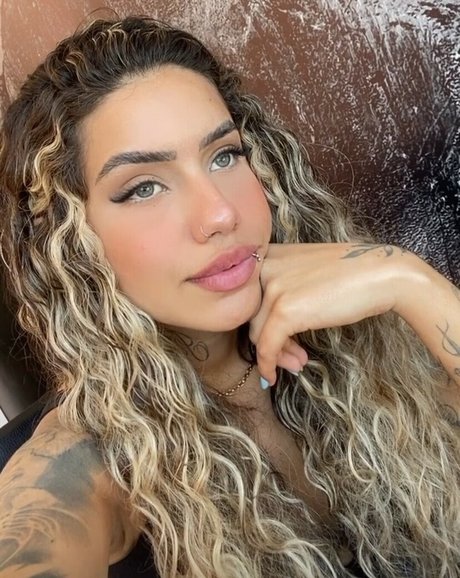 baise debout uniquementfans jolis nus collection