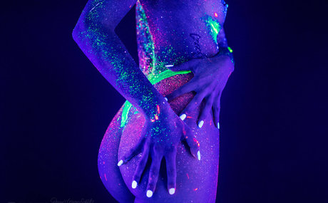 luu nighthawk modèle sexy des photos