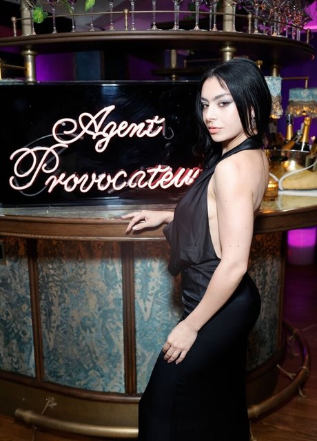 Charli XCX actrice xxx images