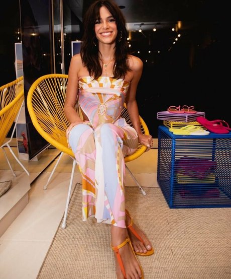 Bruna Marquezine joli modèle galerie