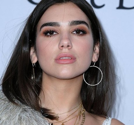 Dua Lipa jolie actrice photos