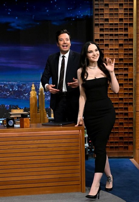 Dove Cameron star du porno gratuit archive