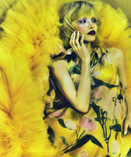 Dove Cameron star du porno gratuite photos