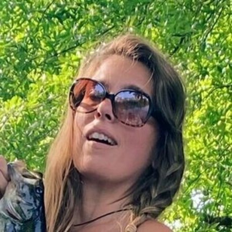 BigBassGirl haut étoile photos