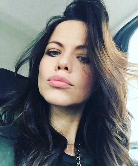 Tammin Sursok star du porno gratuite img
