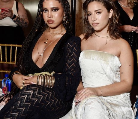 fans asiatiques poilus uniquement xxx haut image