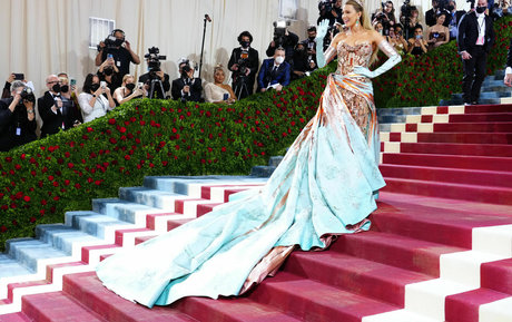 Blake Lively modèle magnifique galerie