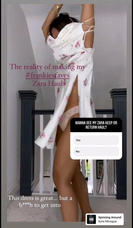 milf rousse onlyfans nu xxx image