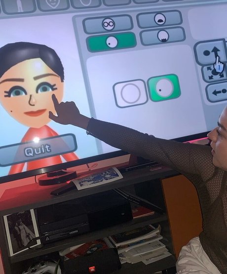 Maisie Williams star du porno chaude images