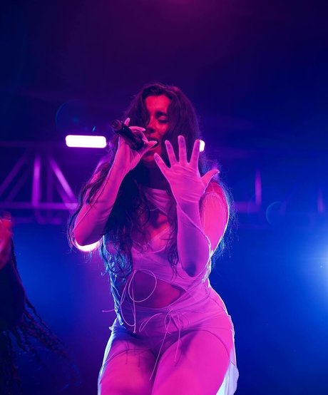 Lauren Jauregui modèle hd galerie