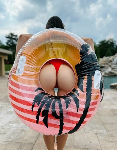 Christina Khalil modèle img