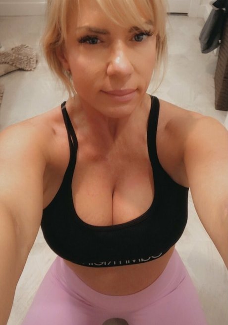 danicachase modèle érotique image