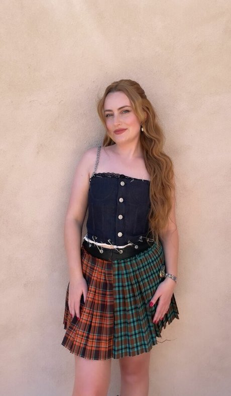 Amelia Dimoldenberg modèle chaud photos