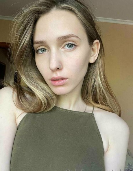 e lina modèle xxx photos