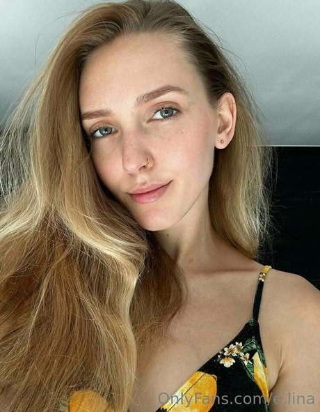 e lina modèle de sexe image