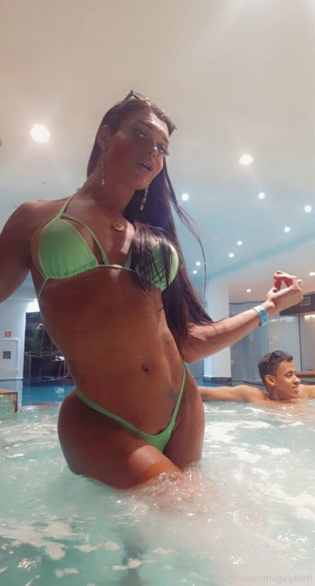 magalylilith star exclusive image