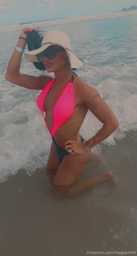 magalylilith étoile photos