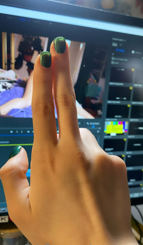 Moonzycat actrice sexy galeries