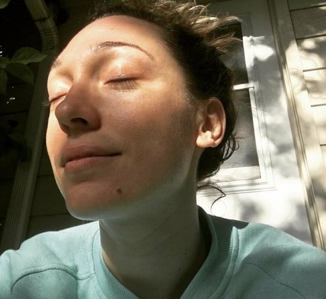 lilylabeau modèle adulte galeries