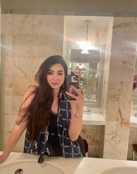 CarolineKwan art de star du porno archive