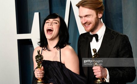 Billie Eilish art de star du porno galerie