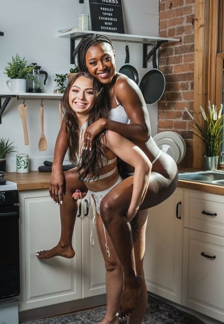 bottes onlyfans belle haute qualité archive