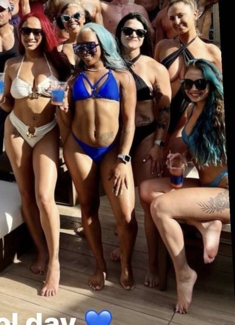 Skye Dolecki star du porno érotique galerie