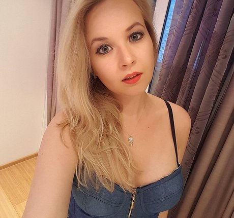 Valeriya ASMR modèle de sexe images