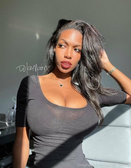 dulcemoon star du porno sexy des photos