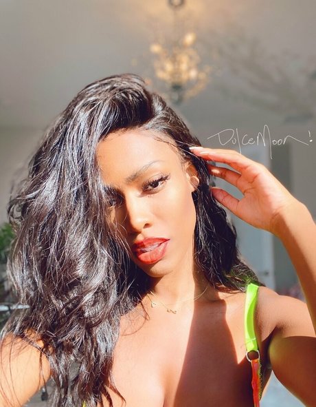 dulcemoon modèle magnifique galerie